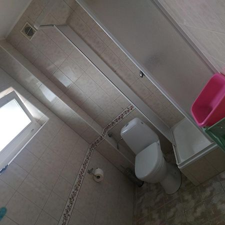 Pokoje Goscinne Tomasz ミエンジボジェ エクステリア 写真